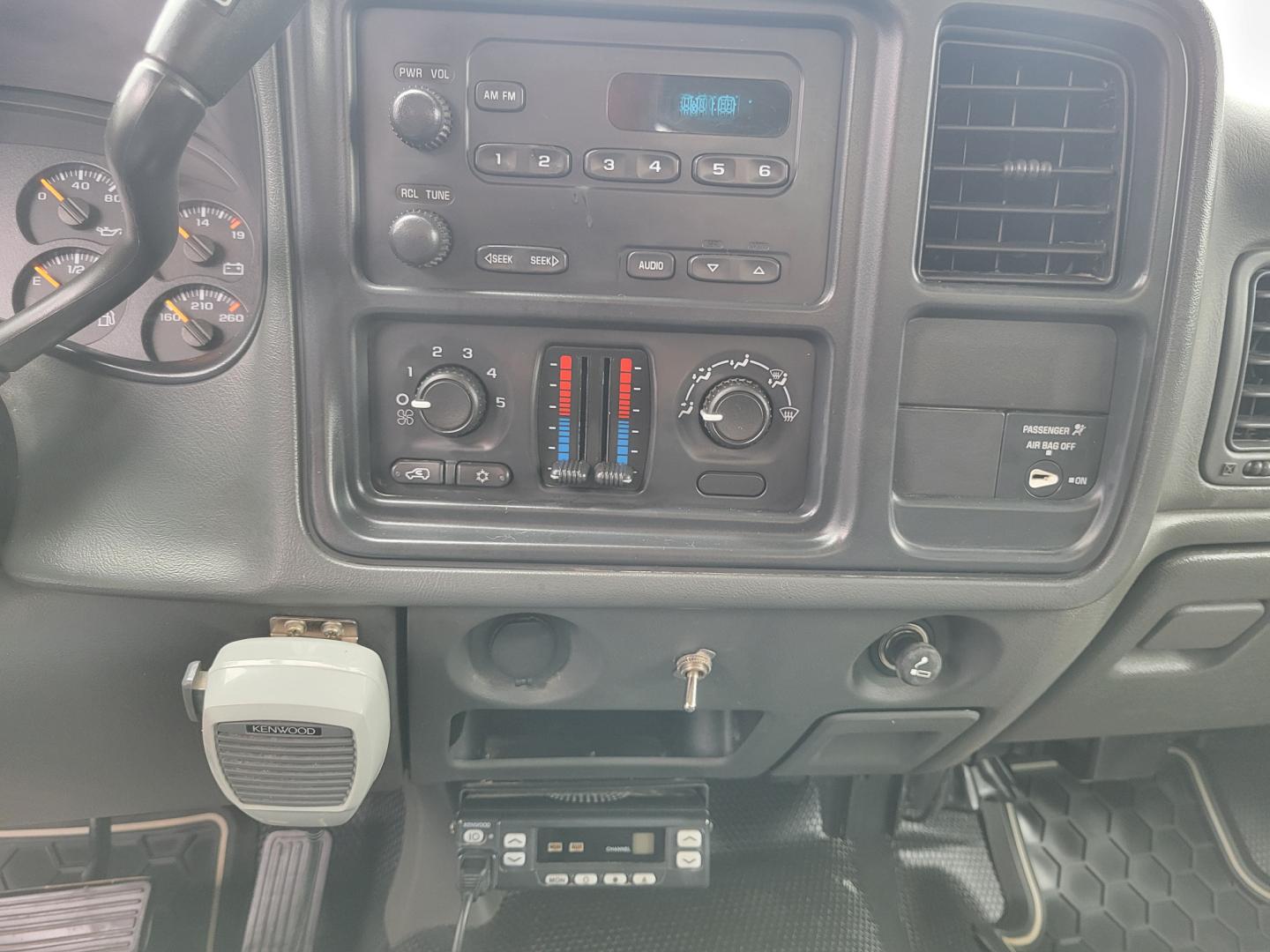 2005 White /Black GMC Sierra 3500 Ext. Cab 4WD (1GDJK39G65E) with an 8.1L V8 OHV 16V engine, Automatic transmission, located at 450 N Russell, Missoula, MT, 59801, (406) 543-6600, 46.874496, -114.017433 - One Owner Beast of a Truck. 8.1l v8 Engine. 4 Wheel Drive. Automatic Transmission. Dual Rear Tires. Air Conditioning. AM FM. Water Tank. 8hp Honda {Pump with two Hose Reels and Sprayers. - Photo#17